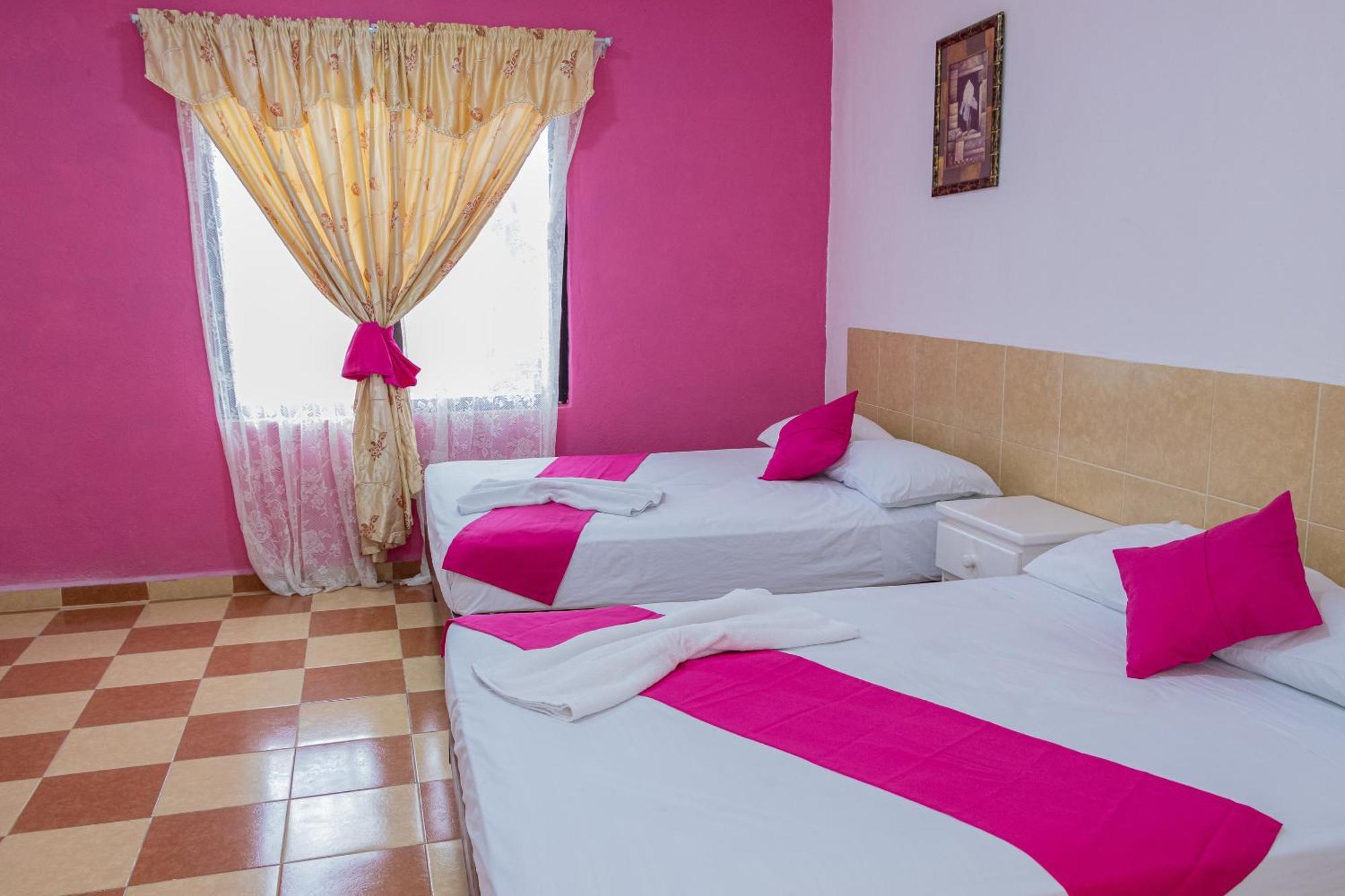 Oyo Hotel Marias,Aeropuerto Internacional De Chetumal Bagian luar foto