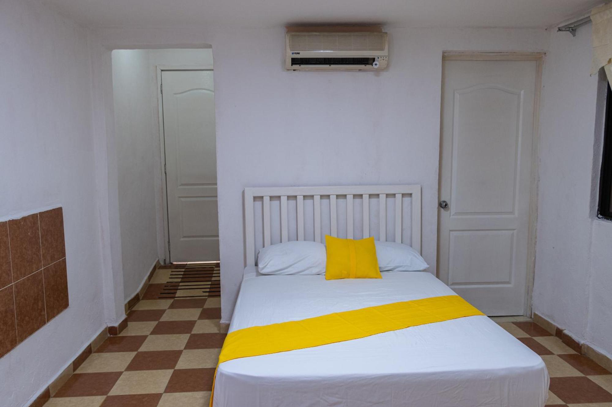 Oyo Hotel Marias,Aeropuerto Internacional De Chetumal Bagian luar foto