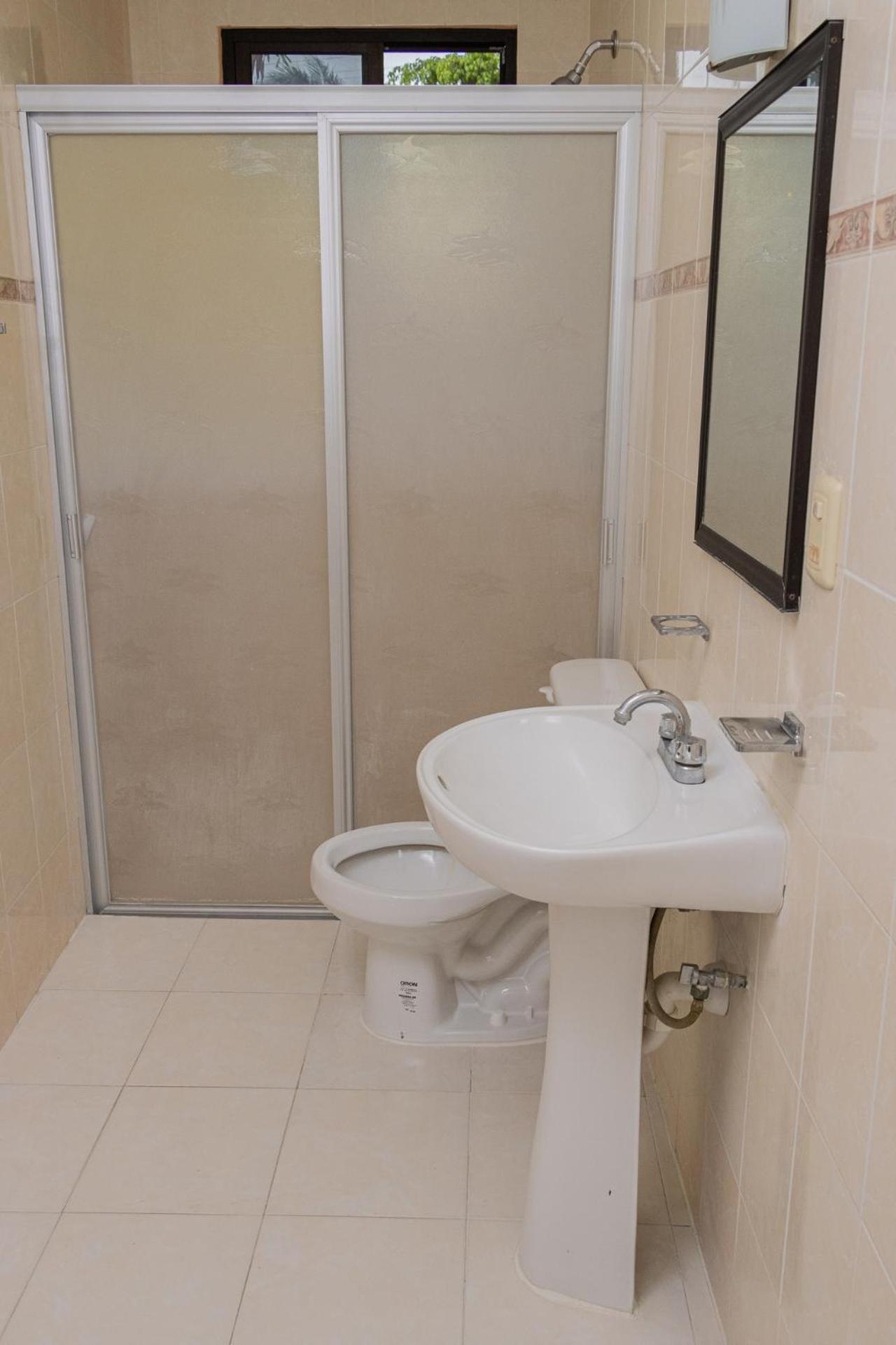 Oyo Hotel Marias,Aeropuerto Internacional De Chetumal Bagian luar foto