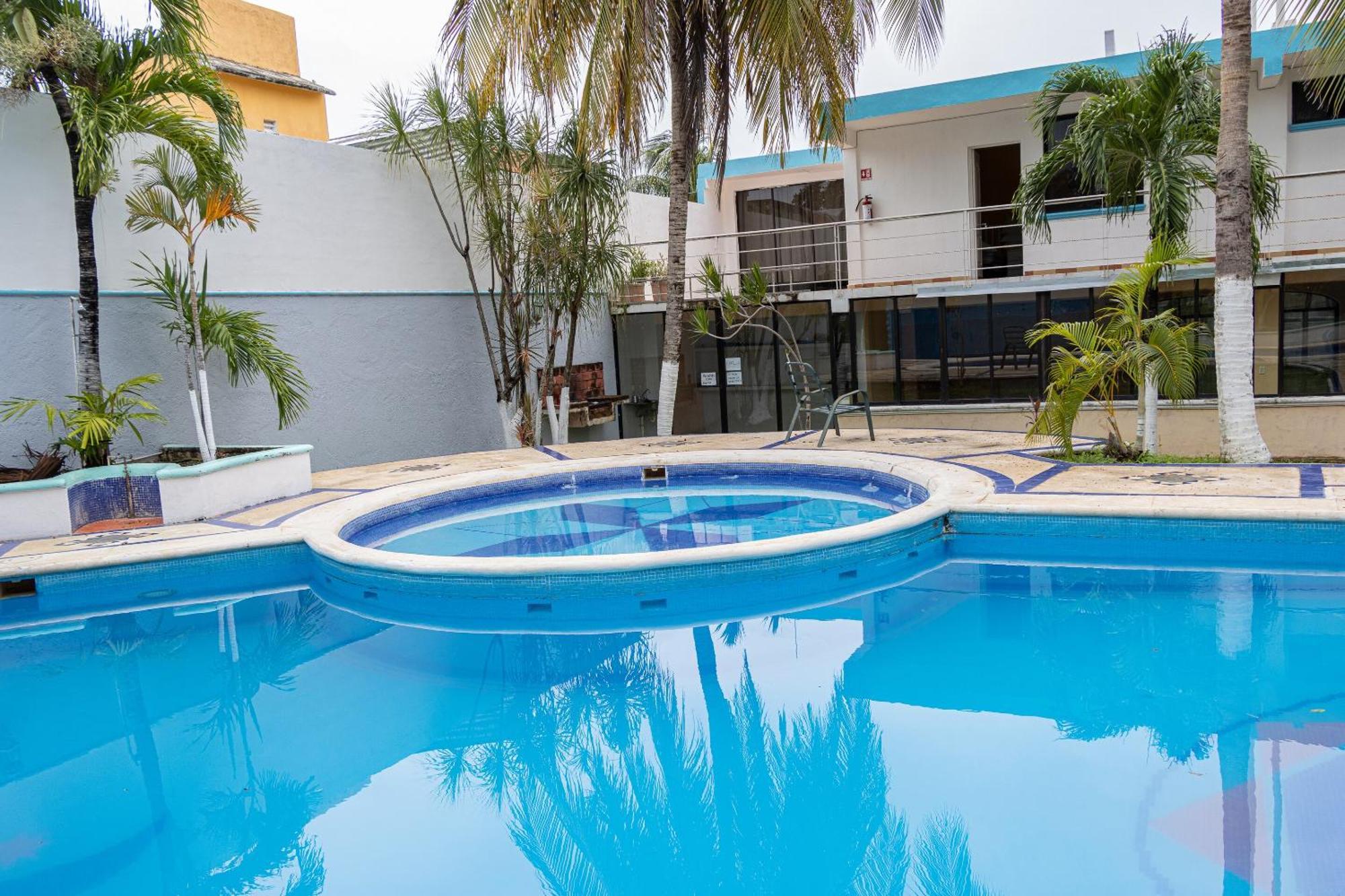 Oyo Hotel Marias,Aeropuerto Internacional De Chetumal Bagian luar foto