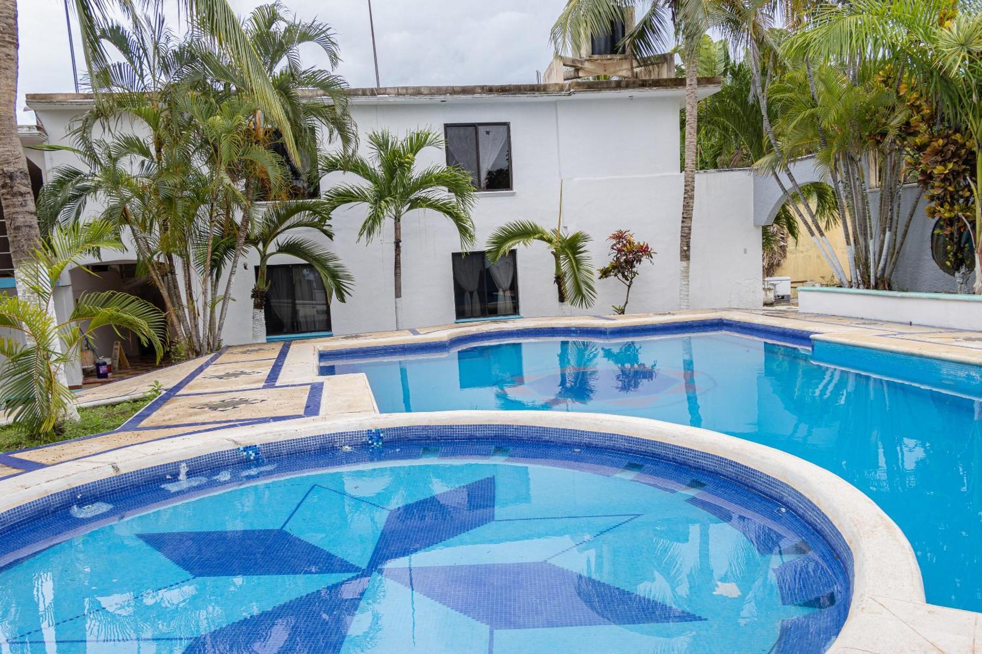 Oyo Hotel Marias,Aeropuerto Internacional De Chetumal Bagian luar foto