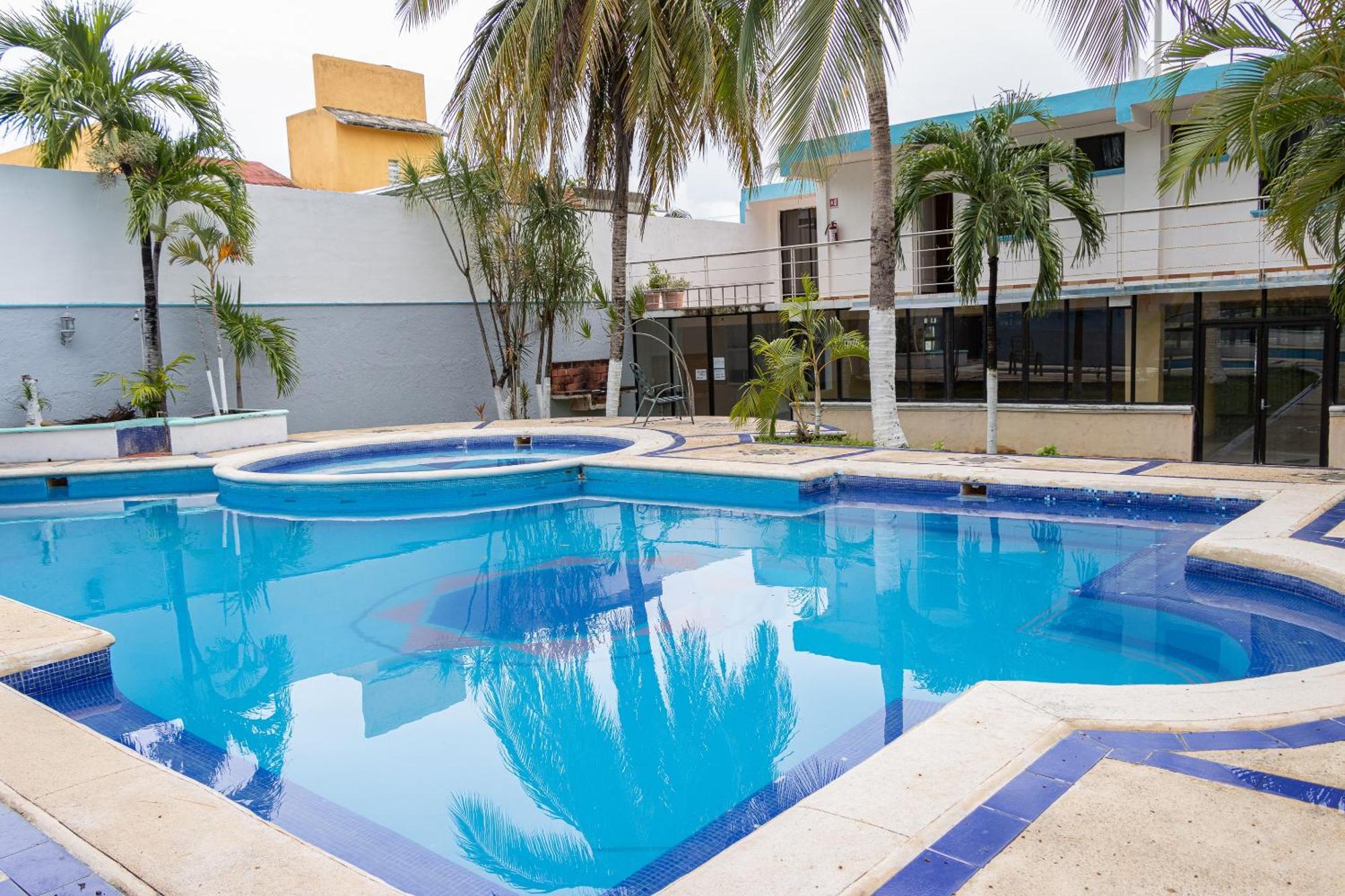 Oyo Hotel Marias,Aeropuerto Internacional De Chetumal Bagian luar foto