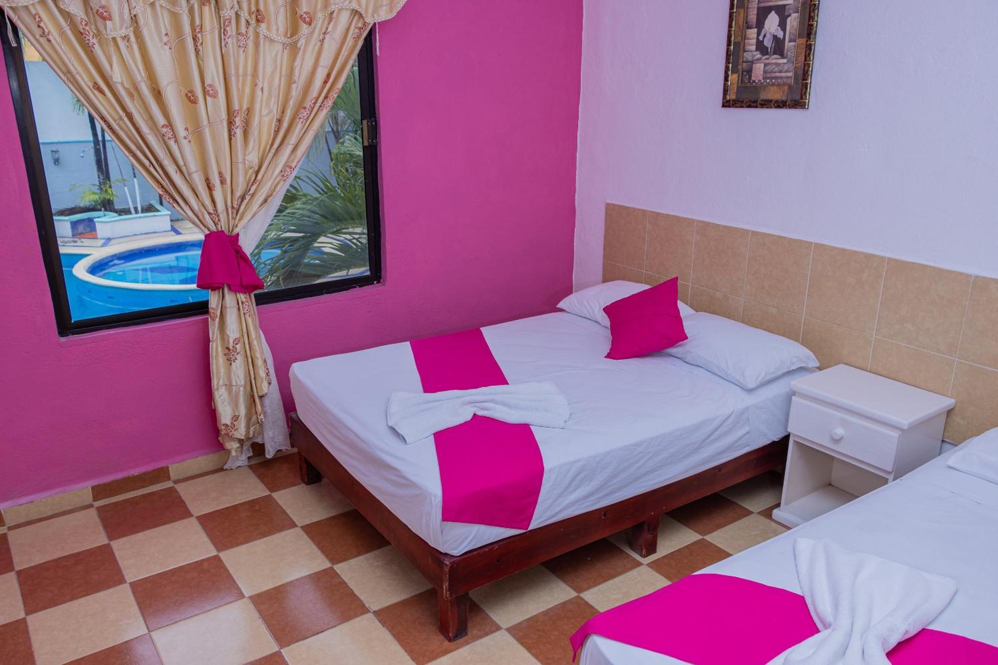 Oyo Hotel Marias,Aeropuerto Internacional De Chetumal Bagian luar foto