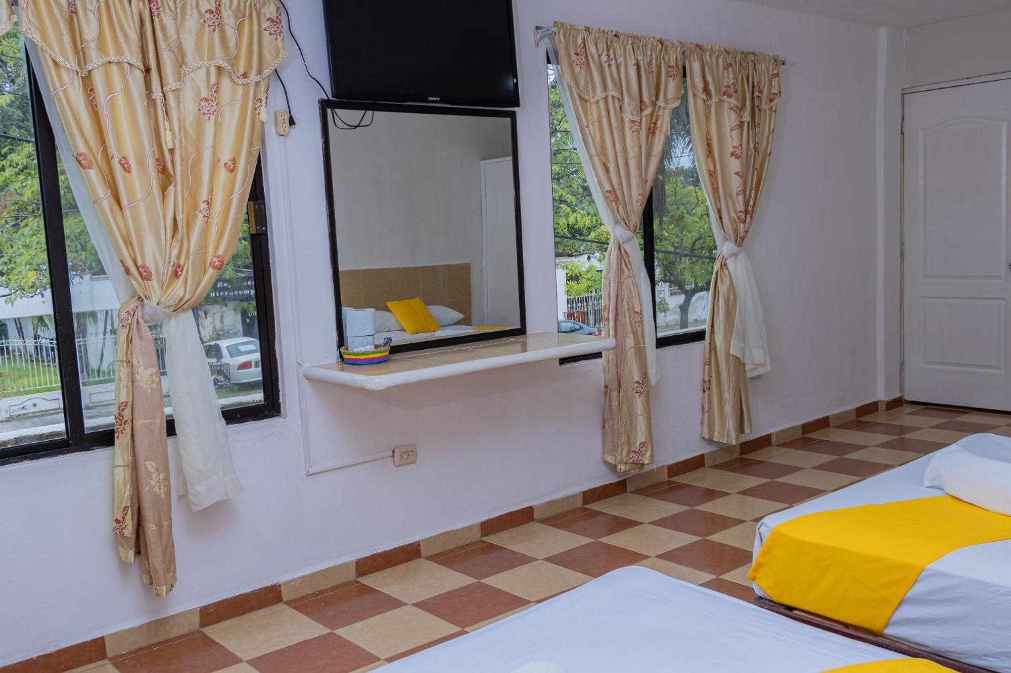 Oyo Hotel Marias,Aeropuerto Internacional De Chetumal Bagian luar foto